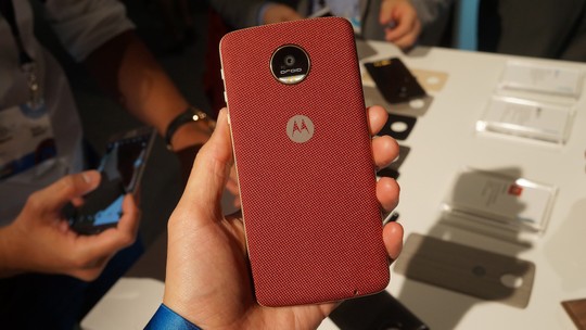 Motorola libera Android 8 para Moto Z, de 2016, e irrita consumidores