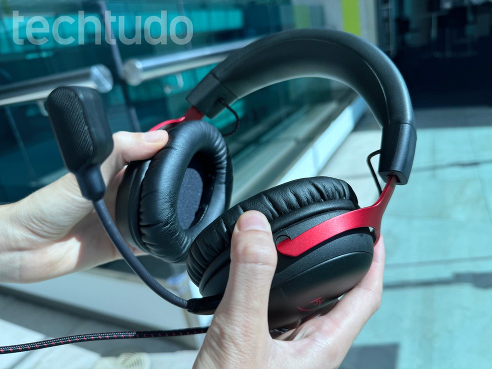 Review: HyperX Cloud III surpreende com experiência sonora para gamers — Foto: Victor Bastos/TechTudo