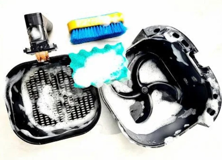 Inimigos da Air Fryer: 6 coisas para NUNCA usar ao limpar o aparelho