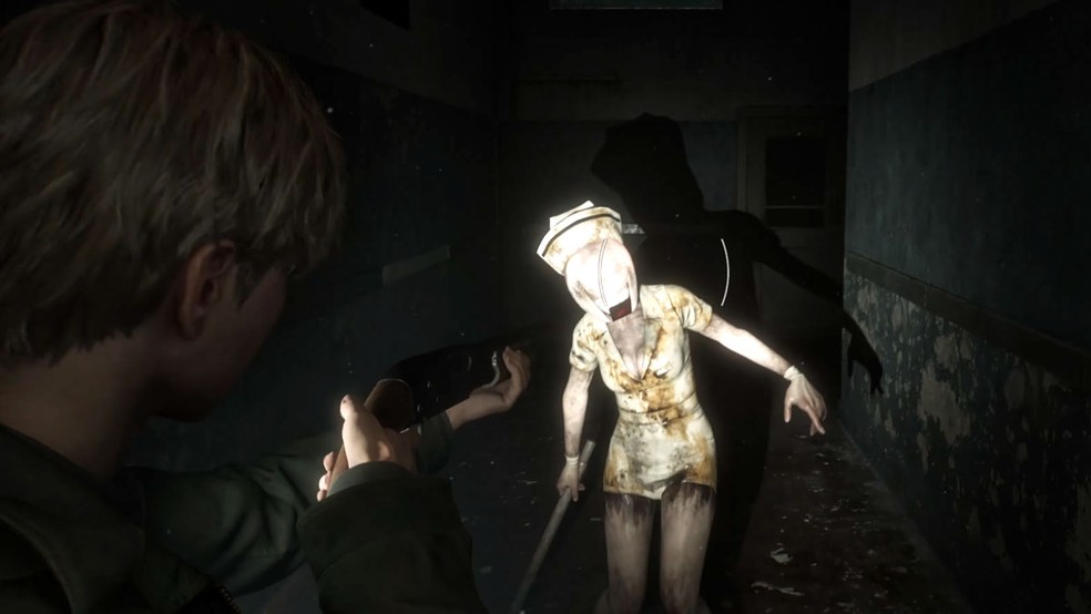 Silent Hill 2 Remake segue James Sunderland na macabra cidade de terror — Foto: Reprodução/PlayStation