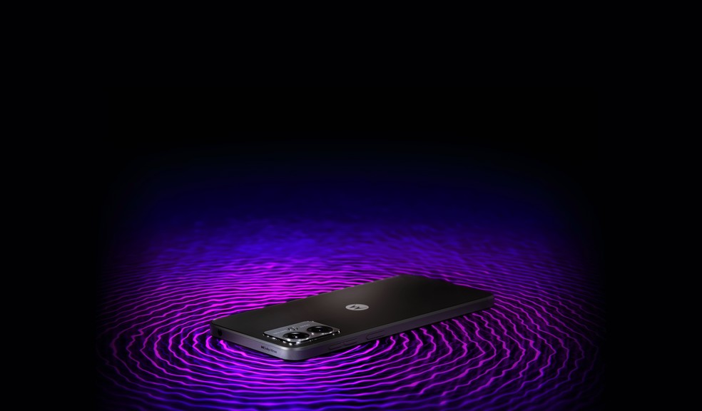 Moto G14 traz alto-falantes com tecnologia Dolby Atmos — Foto: Reprodução/Motorola