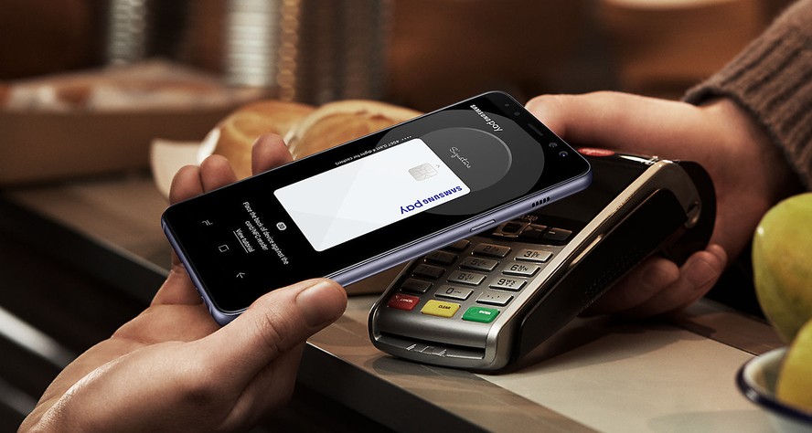 Imagem de um smartphone com tela exibindo um aplicativo de pagamento