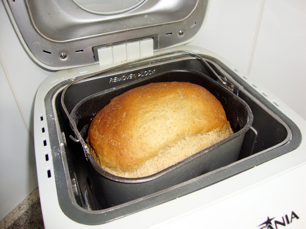 Como funciona a máquina de fazer pão? Veja o que a panificadora pode fazer