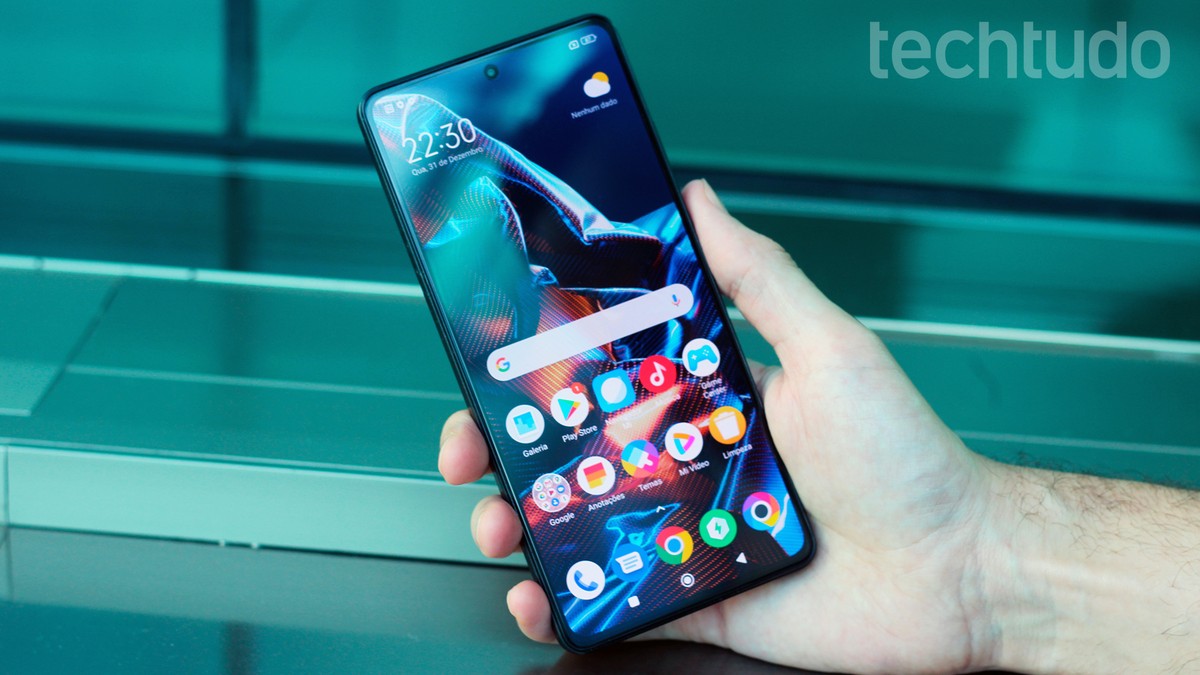 Poco F4 vs Poco X5 Pro: saiba o que muda entre os celulares