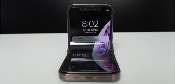 iPhone dobrável é construído e 'lançado' por youtuber; veja