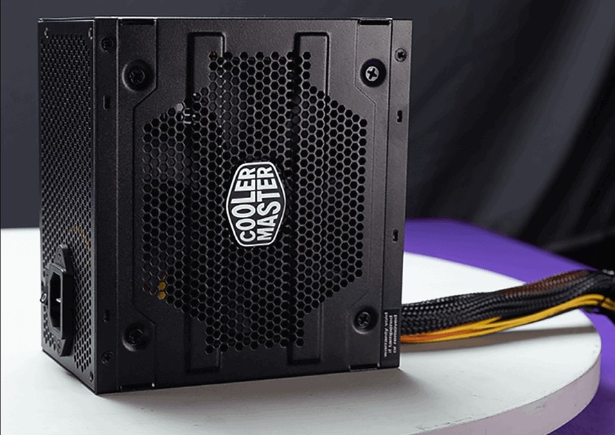 Fonte para PC gamer: veja modelos de Cooler Master e outras marcas