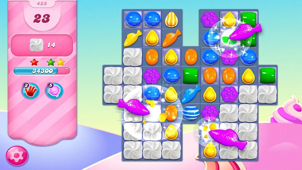 Candy Crush Saga é um jogo fácil de começar a jogar e difícil de dominar com fases progressivamente mais difíceis — Foto: Reprodução/Google Play Store