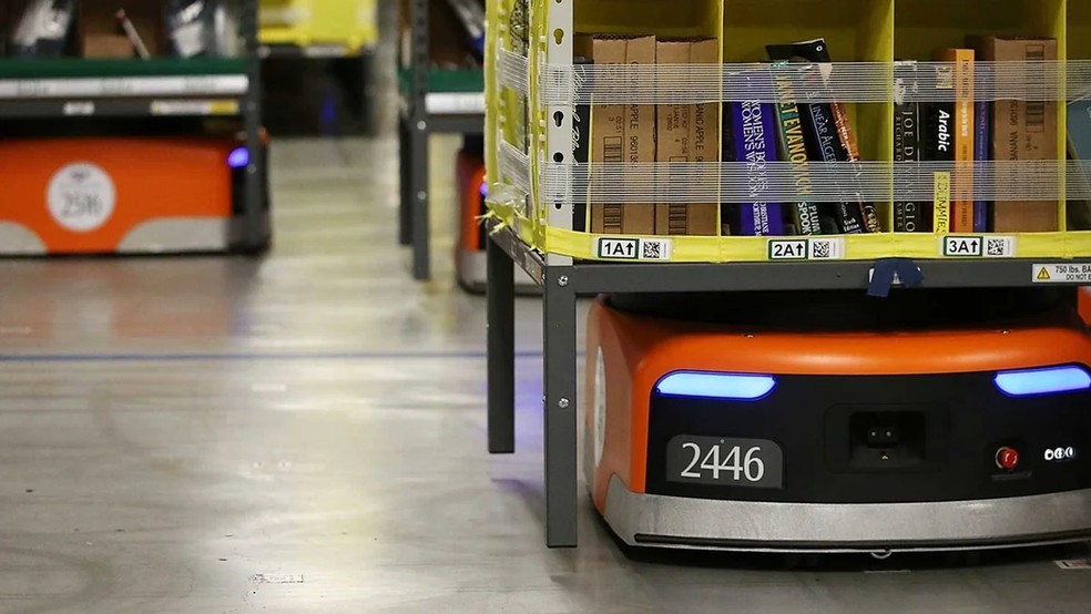 Centros de distribuição já operam com mais robôs do que humanos — Foto: Reprodução/Amazon
