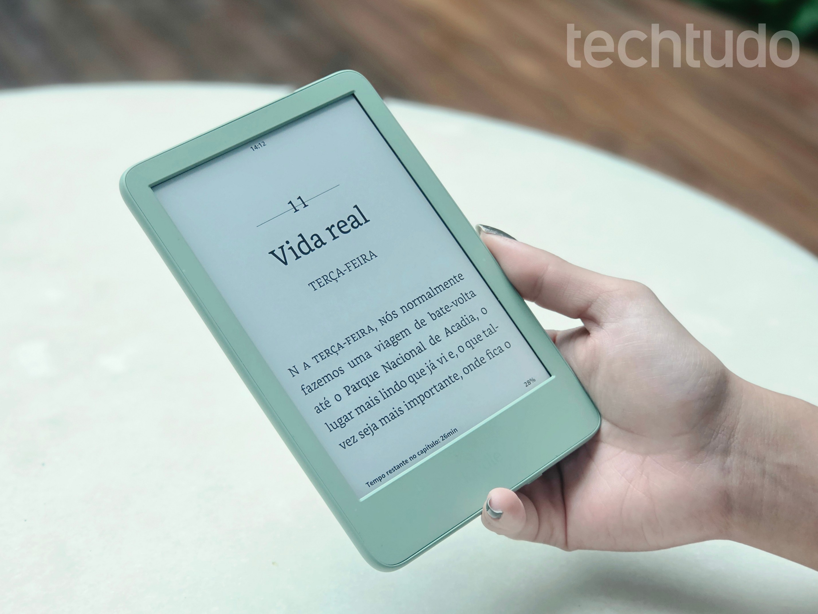 Kindle 16 GB atinge menor preço histórico e fica 42% mais barato