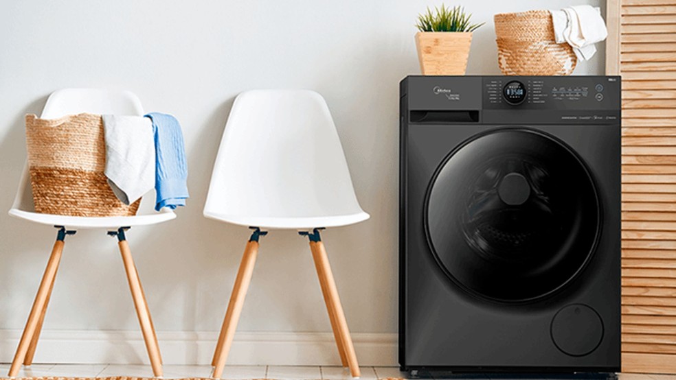 O consumo da lava e seca varia conforme a capacidade e potência do aparelho — Foto: Divulgação/ Midea