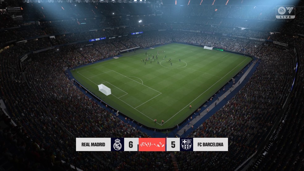 Santiago Bernabéu e sua torcida no EA Sports FC 24 para PS4 — Foto: Reprodução/Adriano Assumpção