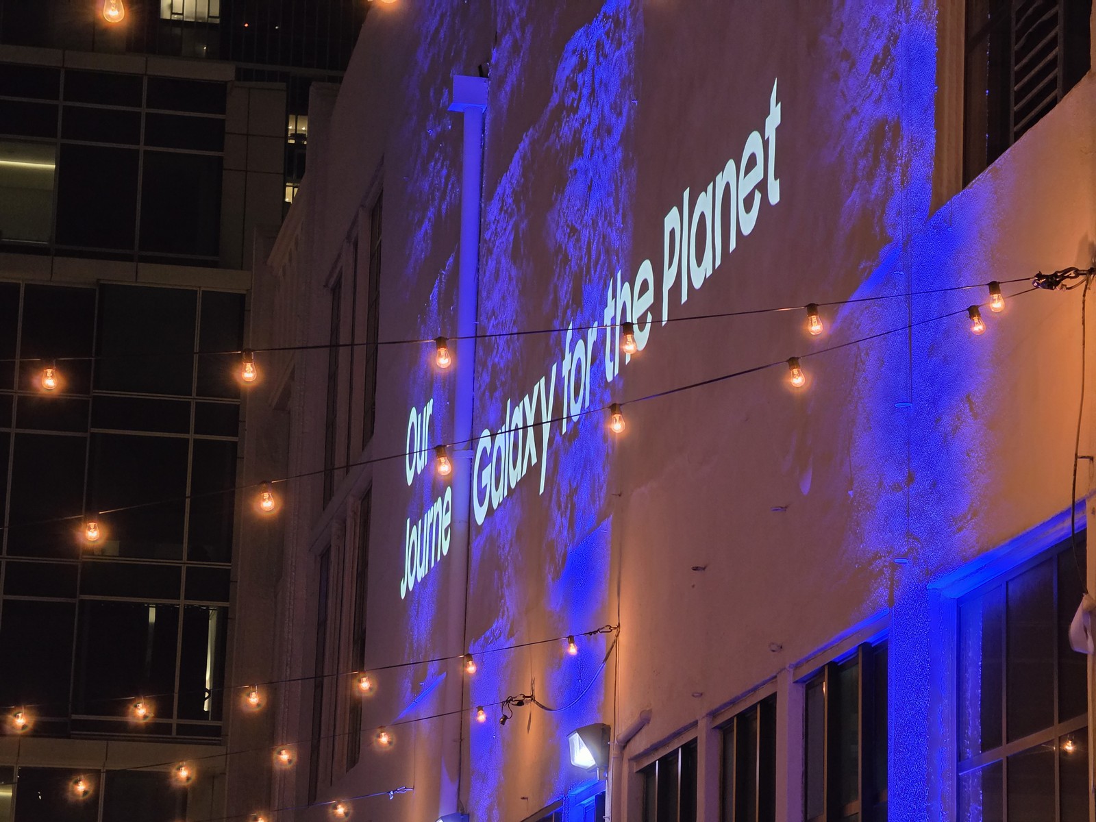 Foto tirada durante a festa #GalaxyNight com câmera telefoto do Galaxy S26 Ultra — Foto: Ana Letícia Loubak/TechTudo