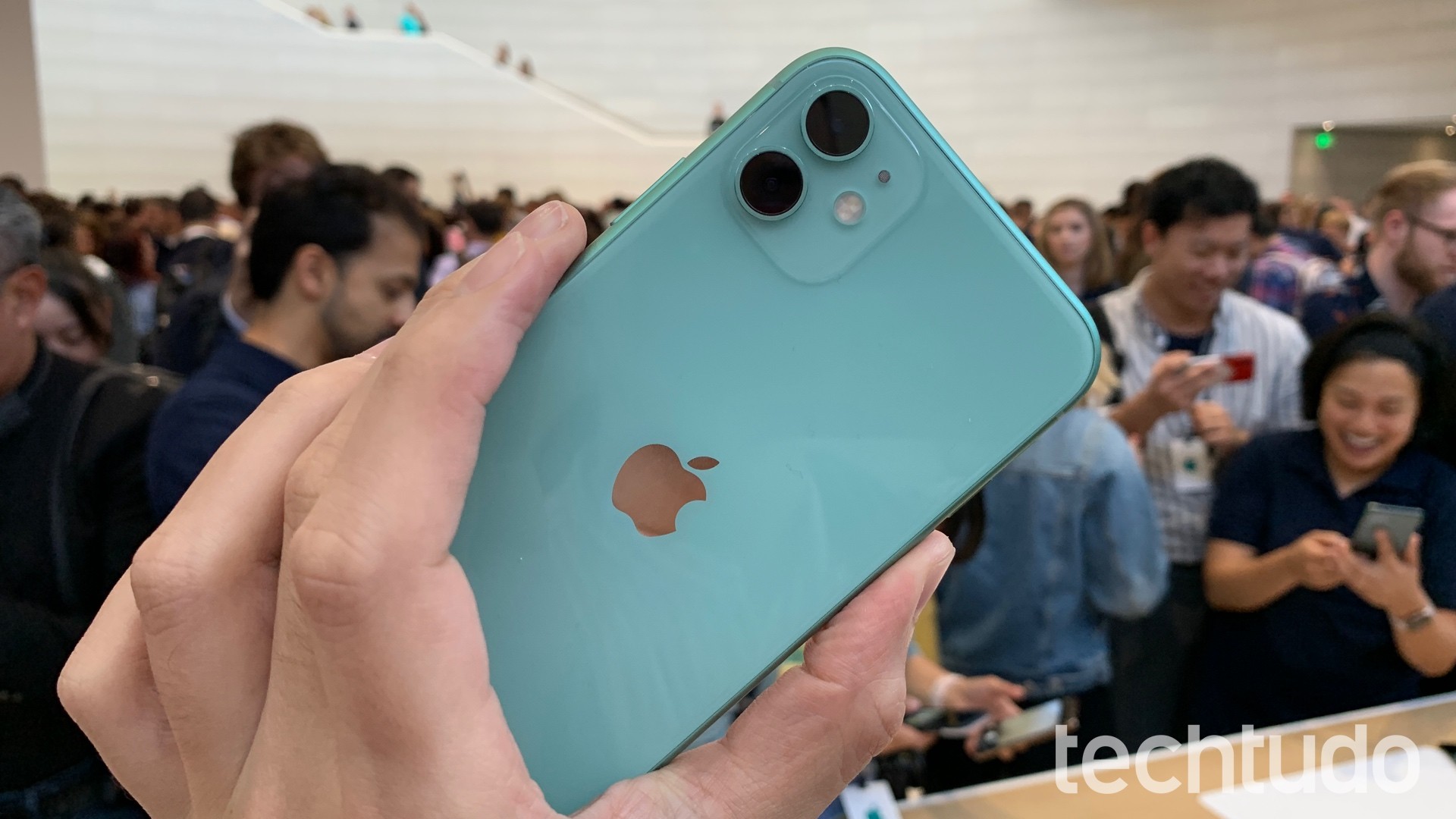 iPhone 11 receberá iOS 27; celular de 2019 ainda vale a pena em 2026?