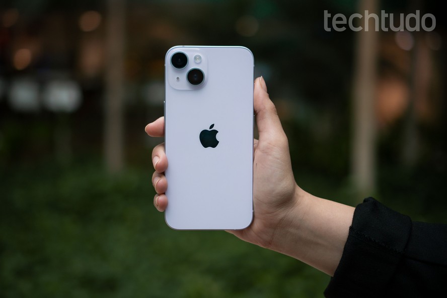 Apple começa a vender a linha iPhone 14 no Brasil; preços chegam a R$  15.499 