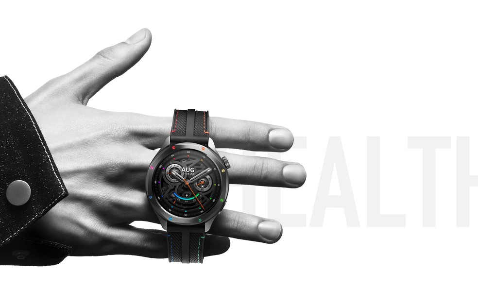 Tela do Xiaomi Watch S4 é do tipo AMOLED — Foto: Reprodução/Xiaomi