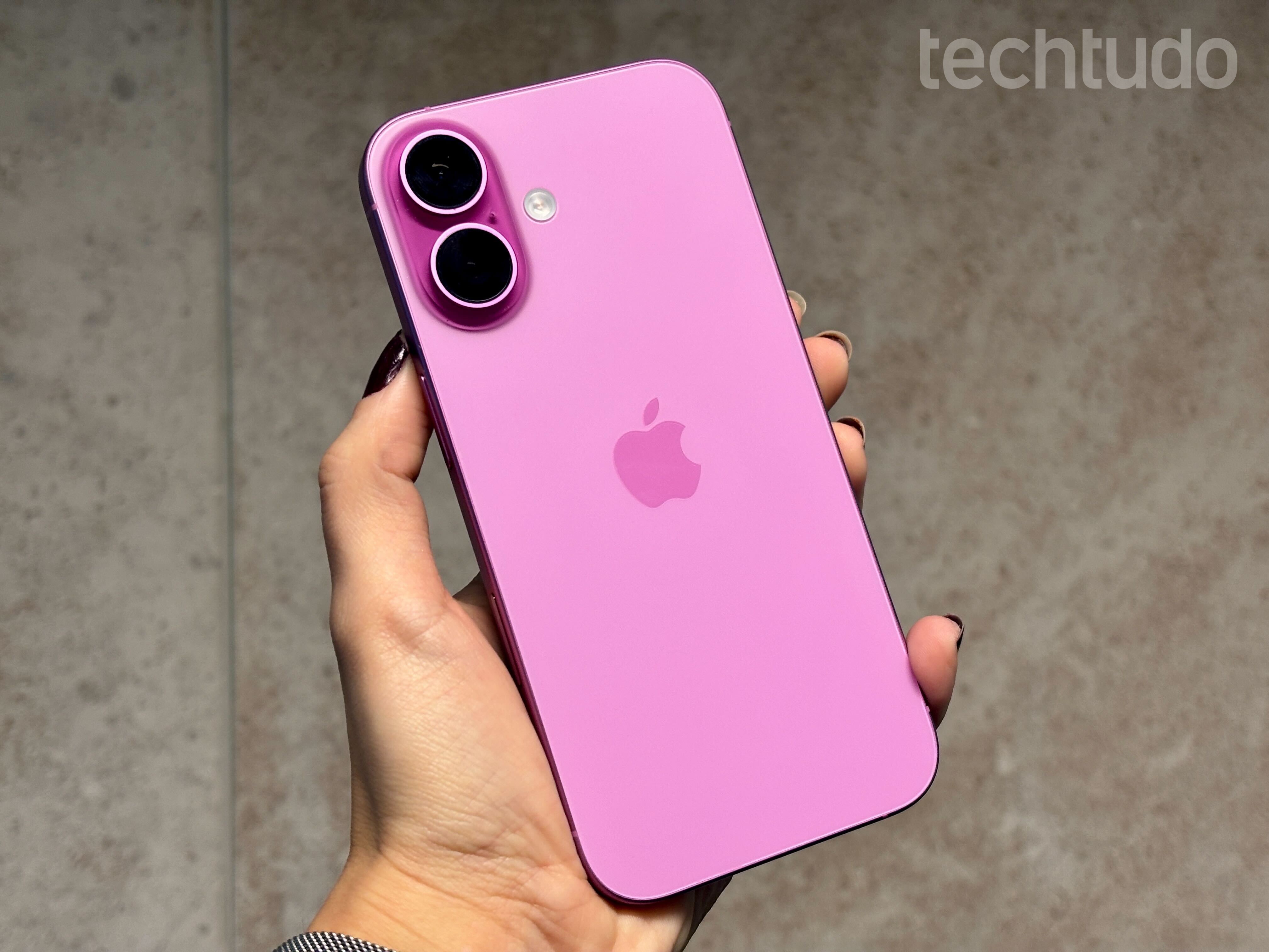 Quanto vale pagar pelo iPhone na Black Friday? 7 modelos para ficar de olho