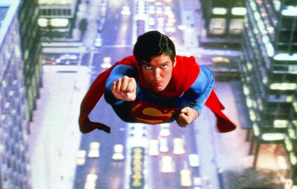 Universo Filmes e Séries - Que visual incrível desse superman do
