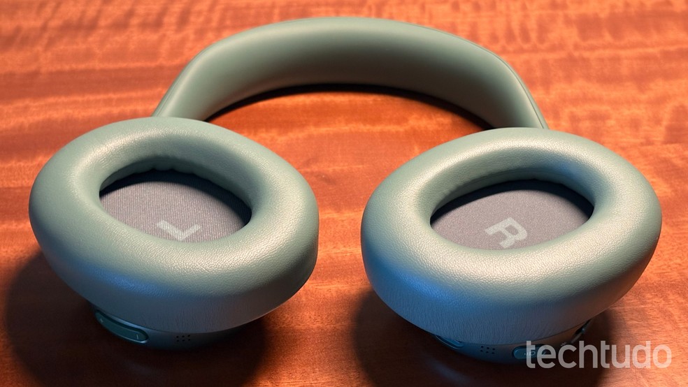 JBL Live 780NC surpreende no cancelamento de ruído e design; veja