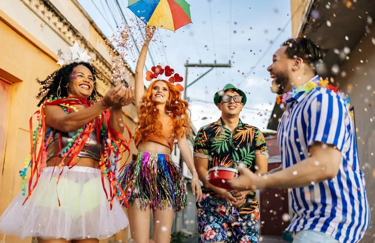 Blocos de Carnaval de Rua 2026: como ver agenda em SP, RJ e outras cidades