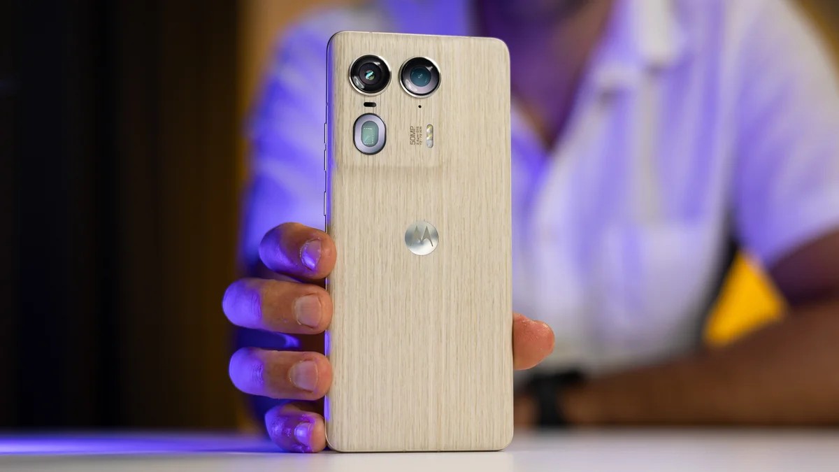 Celular Motorola 512 GB e 12 GB de RAM: 4 opções que valem cada centavo
