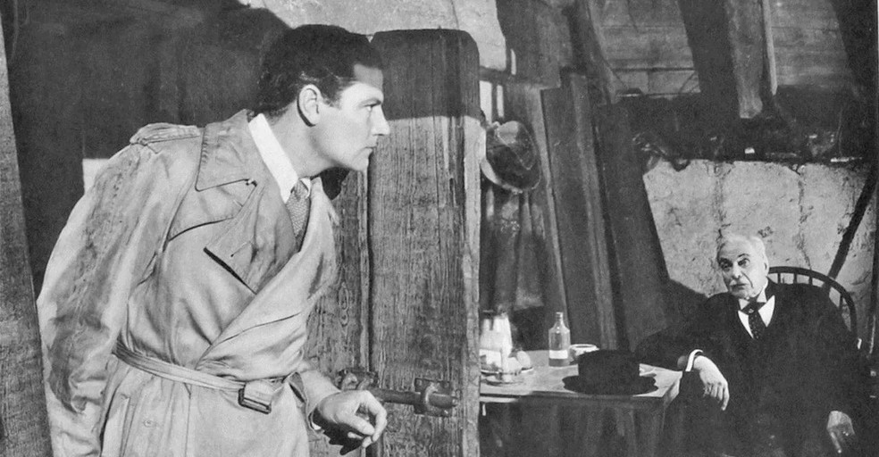 O jornalista Johnny Jones passa a ser perseguido quando descobre que um diplomata holandês foi sequestrado após ser dado como morto — Foto: Reprodução/JustWatch