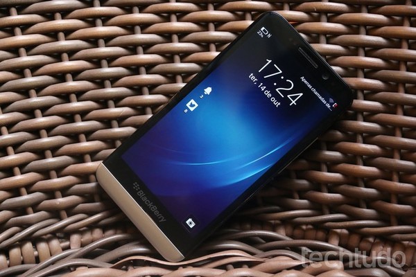 スマートフォン本体 040300A BlackBerry Z30 Review BlackBerry Z30