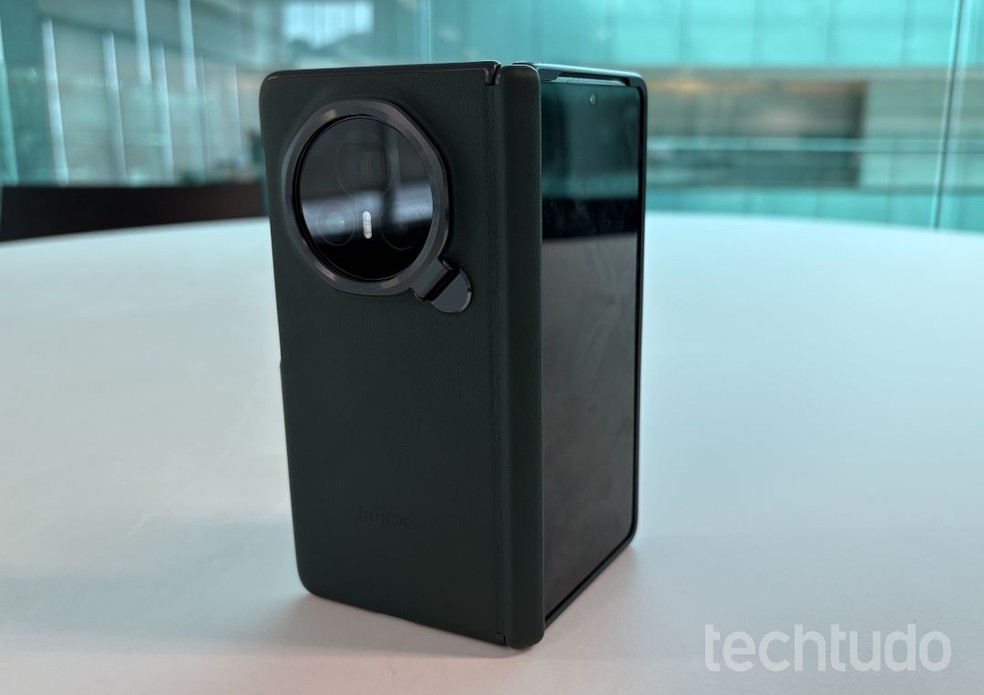Celular com 3 câmeras: veja 5 opções para quem ama fotografar