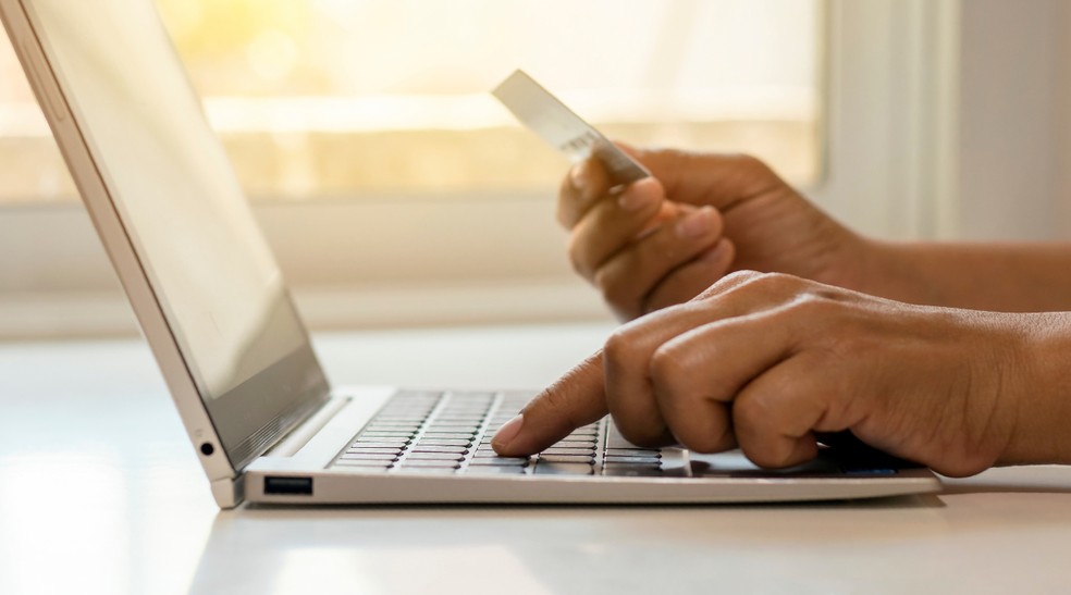 Qual é o melhor eletrônico para se comprar na Black Friday? Confira — Foto: Reprodução/Canva