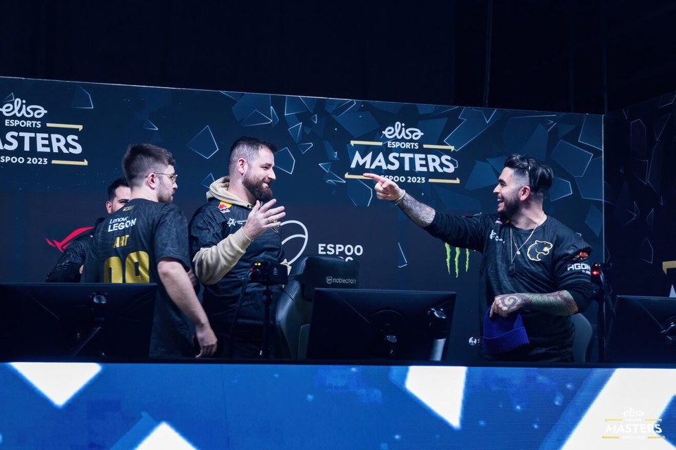 FURIA (foto), Imperial, paiN e Legacy são os times brasileiros que disputam o título mundial na Dinamarca — Foto: Divulgação/Elisa Esports