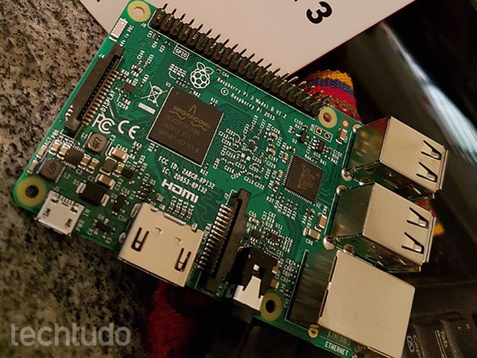 Aprenda como escolher o carregador ideal para um Raspberry Pi