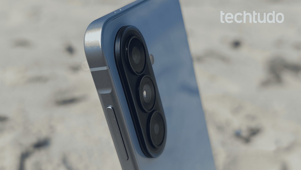 Samsung Galaxy A57 chegou em abril e, embora esteja com preço de lançamento um pouco elevado, tem uma excelente ficha técnica — Foto: William Guido/TechTudo