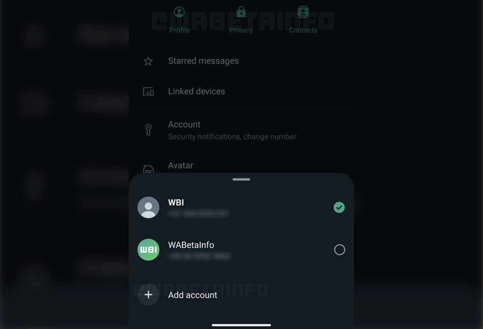 Nova funcionalidade do WhatsApp vai adicionar um menu inferior onde o usuário terá que escolher qual conta do mensageiro deseja acessar — Foto: Reprodução/WABetaInfo