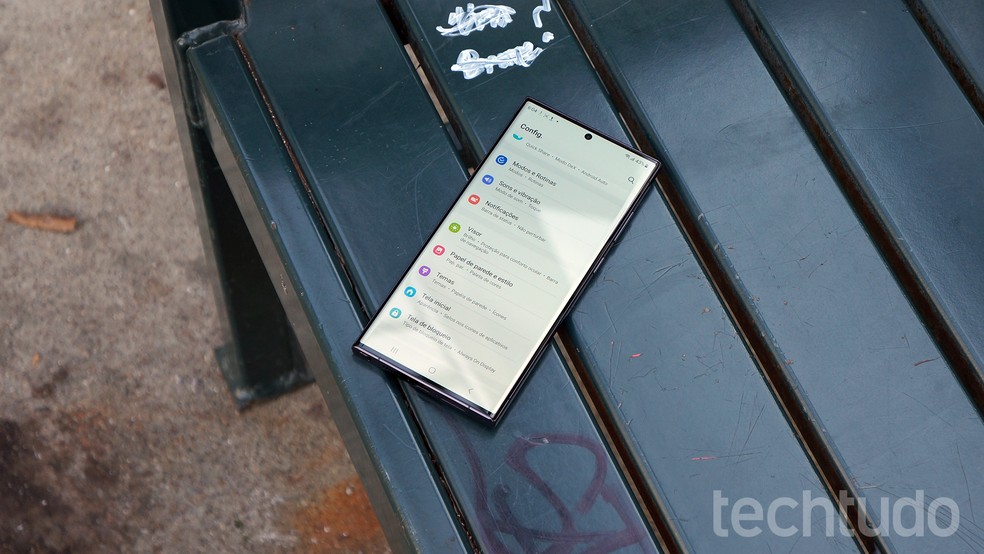 Galaxy S23 Ultra vem com Android 13 — Foto: Thássius Veloso/TechTudo