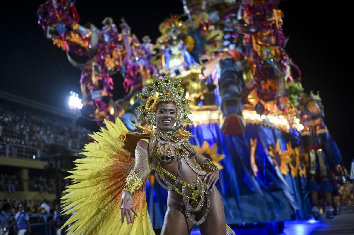 Desfile das Campeãs do Carnaval 2025 do RJ e SP: quem desfila, abertura e onde ver online