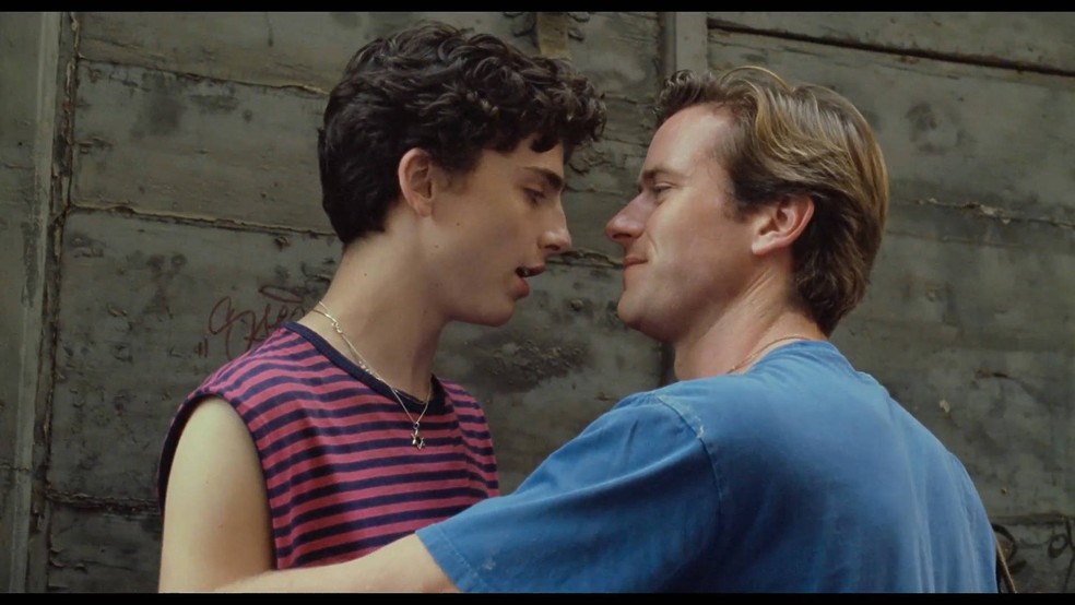 Me Chame Pelo Seu Nome foi um Romance LGBTQIA+ aclamado em seu ano de estreia. Chalamet e Hammer protagonizam o longa premiado — Foto: Divulgação/Warner Bros