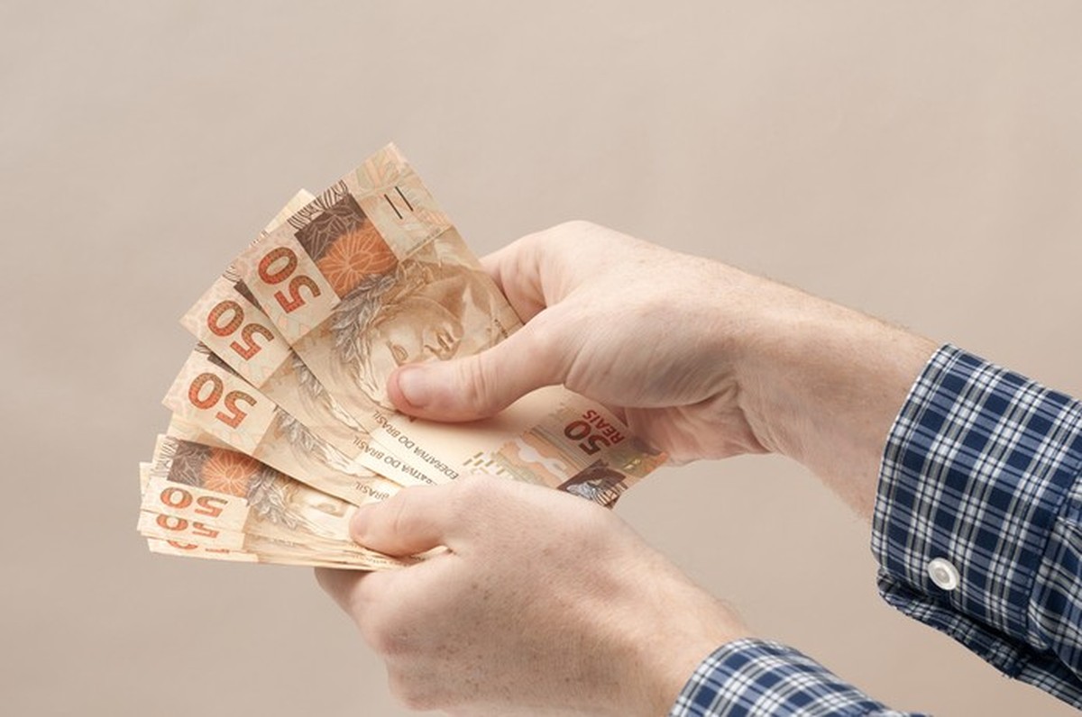 Ganhar dinheiro digitando: veja 9 formas garantidas de lucrar
