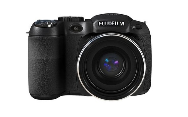 Review Fujifilm FinePix S1800