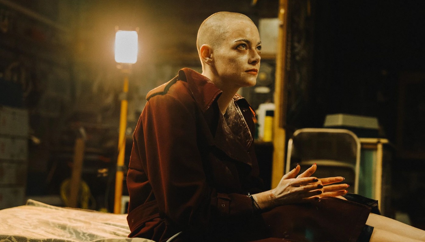 Onde assistir ao Bugonia? Veja sinopse e elenco do filme indicado ao Oscar