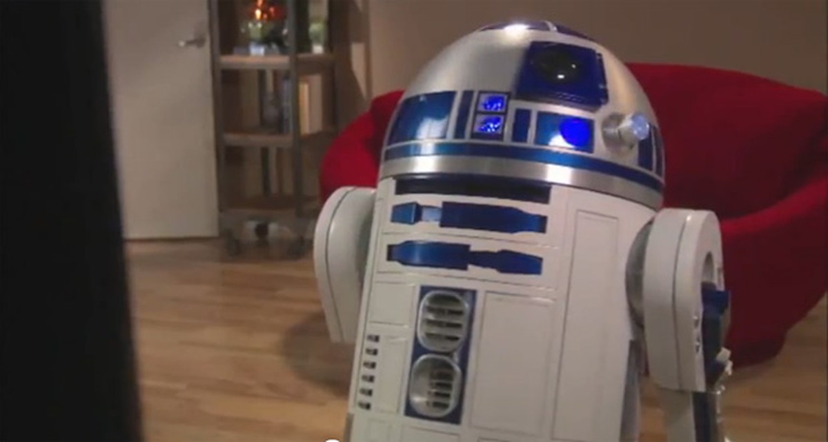 Encontro inusitado entre R2-D2 e Kinect acontece nos bastidores da E3