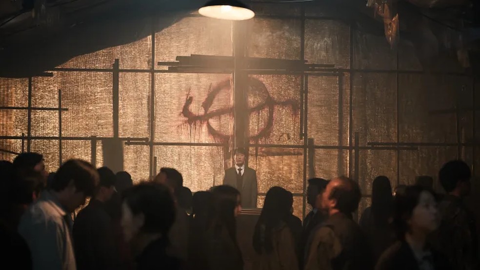 O pastor Kwan Hyuk-ju é um dos principais vilões da trama — Foto: Divulgação/Netflix
