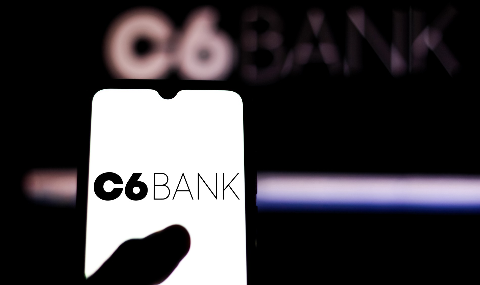 C6 Bank tem empréstimo consignado suspenso: o que acontece com quem já tem?