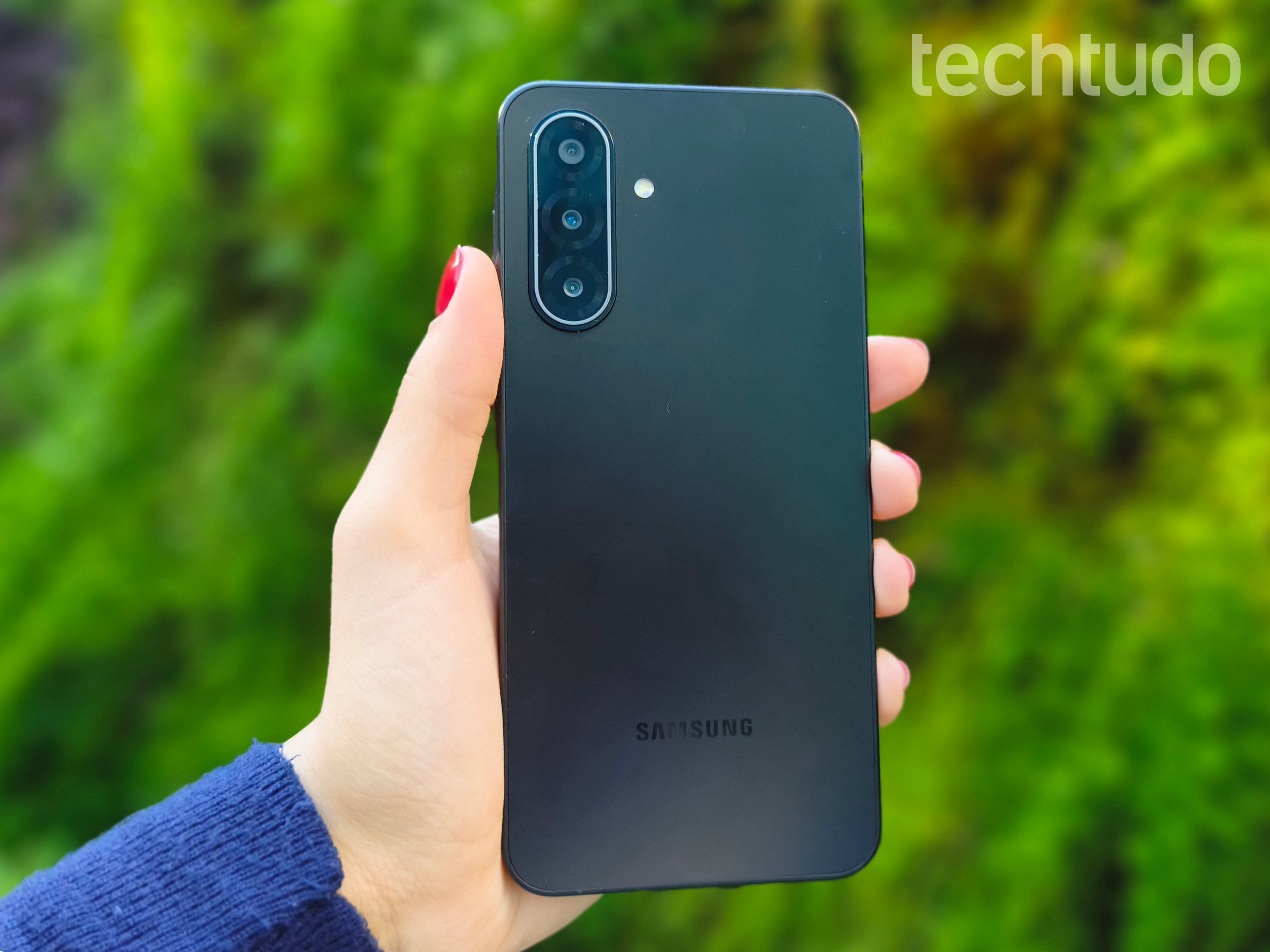 Sem dinheiro? Veja 5 celulares básicos por menos de R$ 900