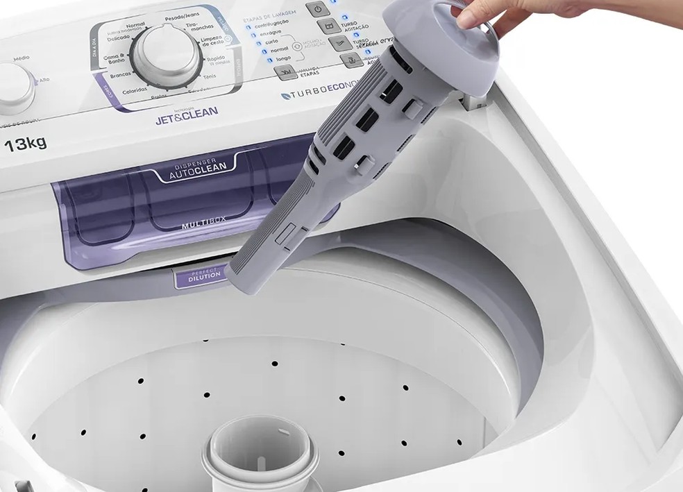 Máquina de lavar com abertura superior costuma ter preços iniciais mais baixos  — Foto: Reprodução/Electrolux
