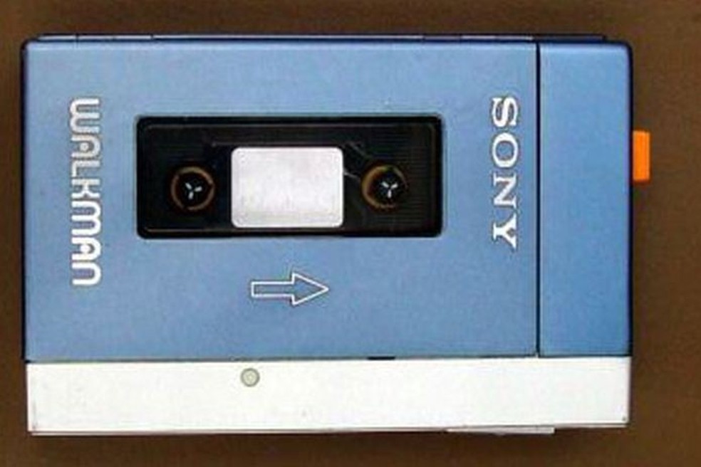 Walkman faz 35 anos; veja como a maneira de ouvir música evoluiu
