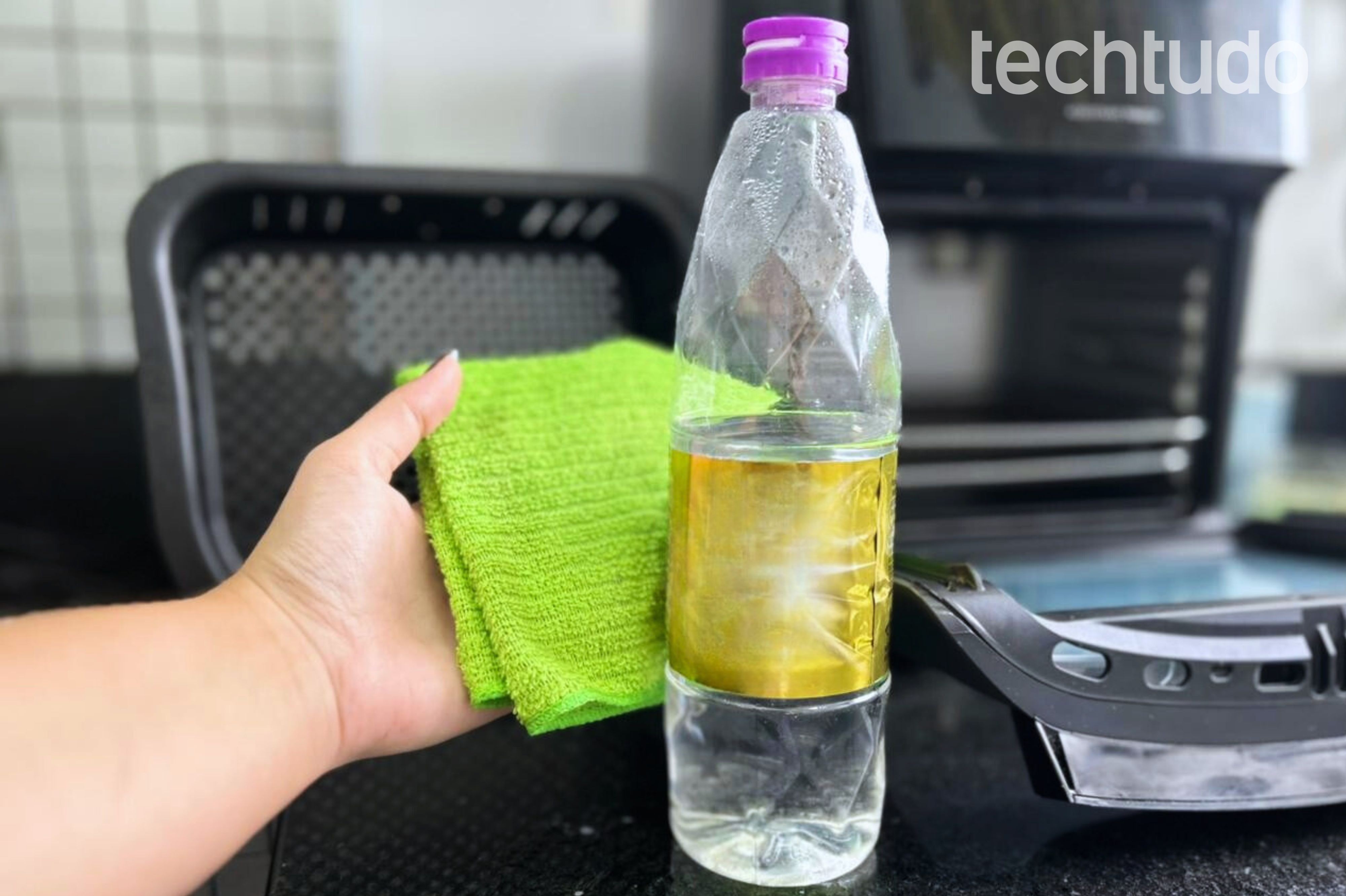 Como tirar mau cheiro da Air Fryer? Veja 4 métodos para testar agora