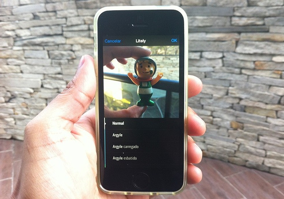 Como ativar extensões de foto e vídeo na ferramenta de edição iOS 8? (Foto: Marvin Costa/TechTudo) — Foto: TechTudo