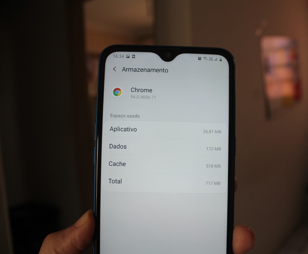 Celular travando muito? Veja o que fazer e confira possíveis causas