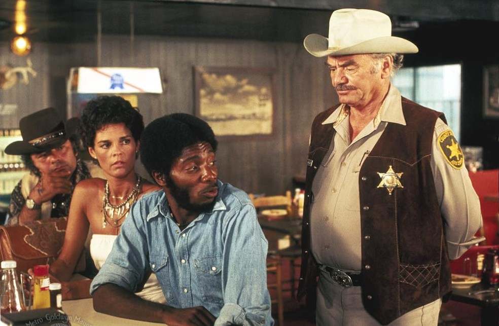 Camboio (1978) é estrelado por  Kris Kristofferson (Nasce uma Estrela) — Foto: Divulgação/IMDb